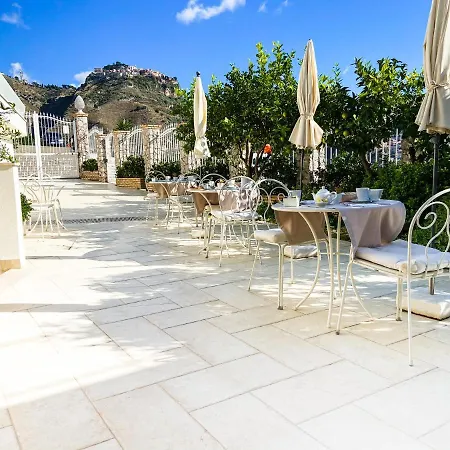 Sciccosa Bed and Breakfast Ταορμίνα