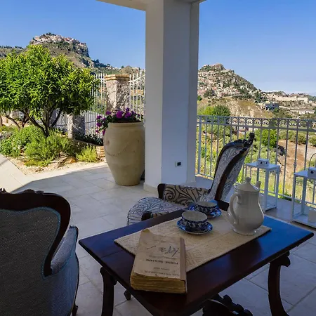Sciccosa Bed and Breakfast Ταορμίνα