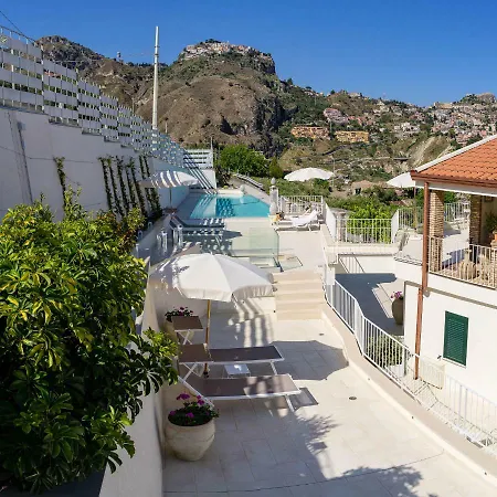 Bed and Breakfast Sciccosa Ταορμίνα